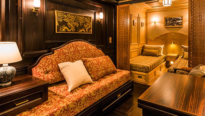 Las suites están acabadas con materiales nobles y su mobiliario es de diseño